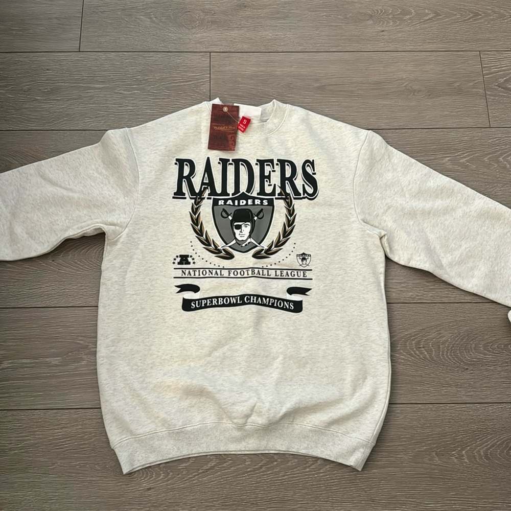 Mitchell & Ness Raiders Sweatshirt! Size Small! Never worn!